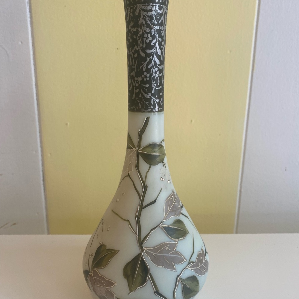 Vintage Hand Painted Uranium Vase - Picture 8 of 9